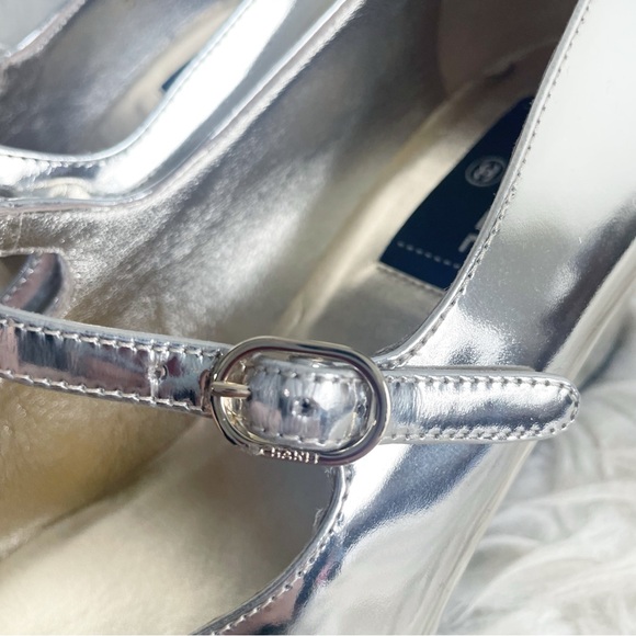 Chanel Interlocking CC Logo Metallic Mary Jane Wedge Pump Gold Black Pointed Toe - Picture 11 of 14